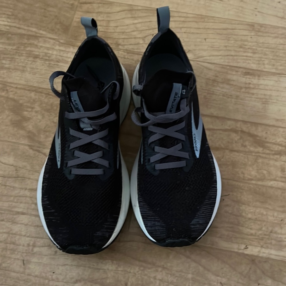 Brooks Levitate Running Shoes